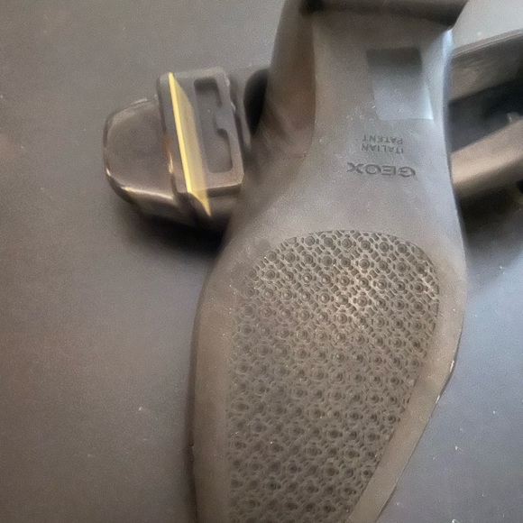 Geox Black low Heel woman’s Shoe - Picture 4 of 8